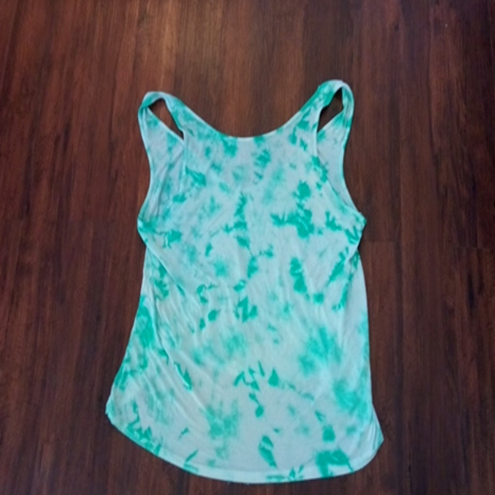 Juniors tank top